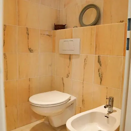 Edles In Architektenvilla Mit Grossem Pool, Sauna, Dachterrasse Und Malerischem Garten *