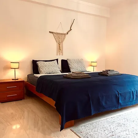 شقة Edles In Architektenvilla Mit Grossem Pool, Sauna, Dachterrasse Und Malerischem Garten باتاياس