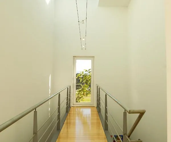 Edles In Architektenvilla Mit Grossem Pool, Sauna, Dachterrasse Und Malerischem Garten Apartamento Pataias